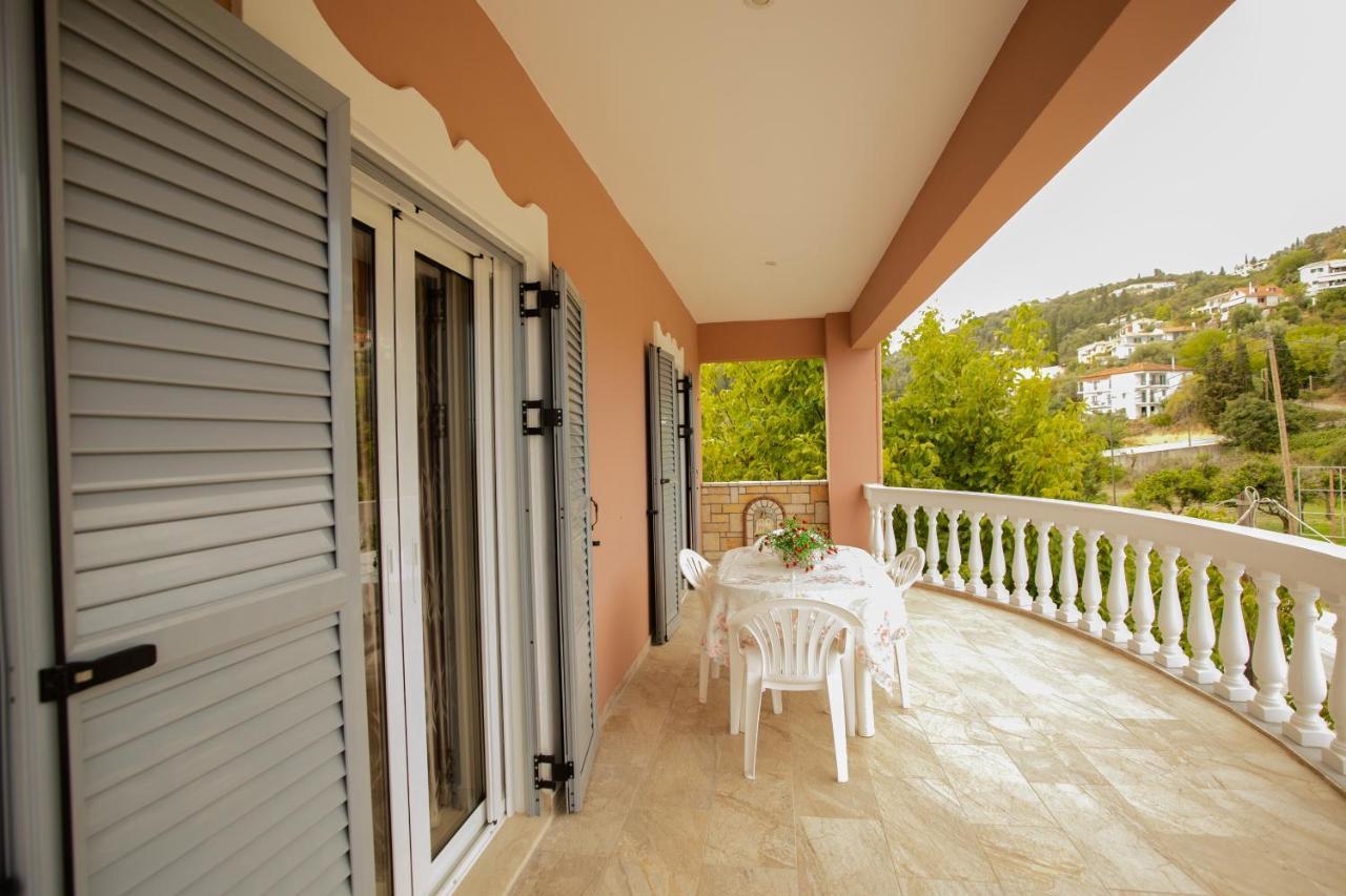 Nikorina Apts Лефкада Екстериор снимка