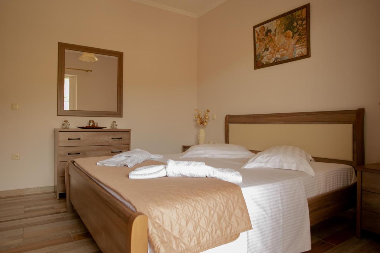 Nikorina Apts Лефкада Екстериор снимка